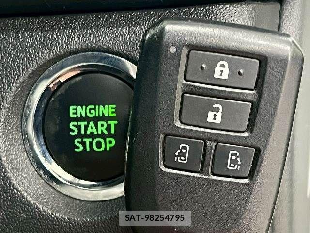 Toyota HIACE VAN 2020-07 2728056-14