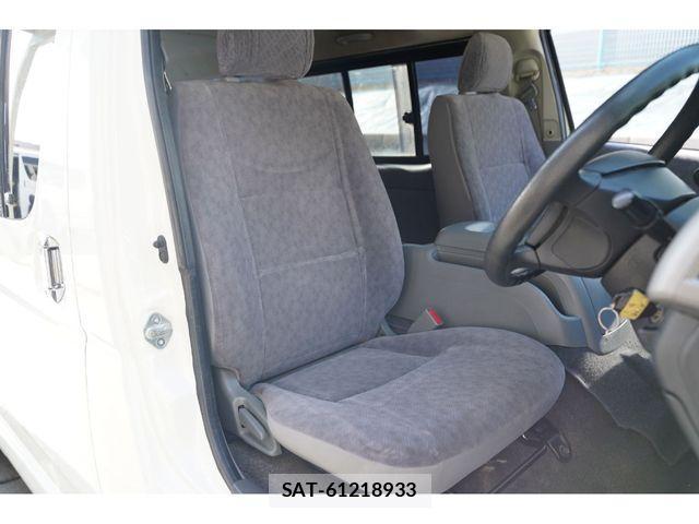 Toyota HIACE VAN 2006-12 2829184-20