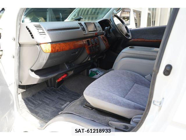 Toyota HIACE VAN 2006-12 2829184-25
