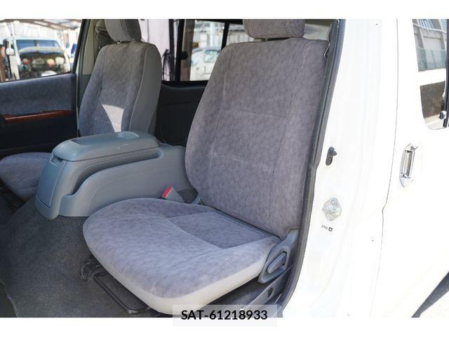 Toyota HIACE VAN 2006-12 2829184-27