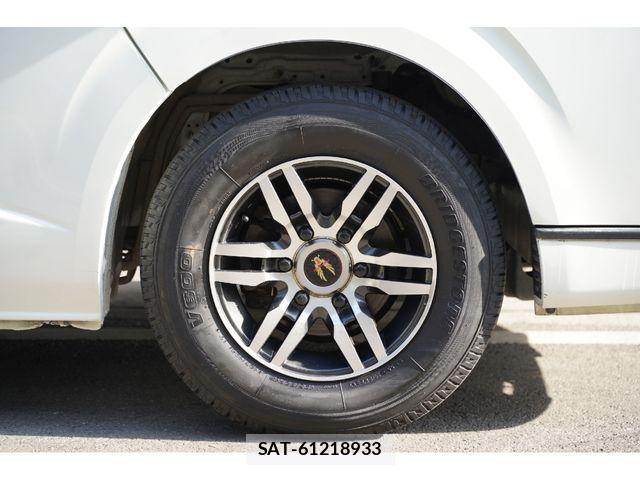 Toyota HIACE VAN 2006-12 2829184-5