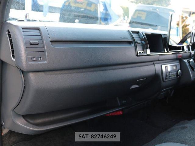 Toyota HIACE VAN 2023-01 2961514-8