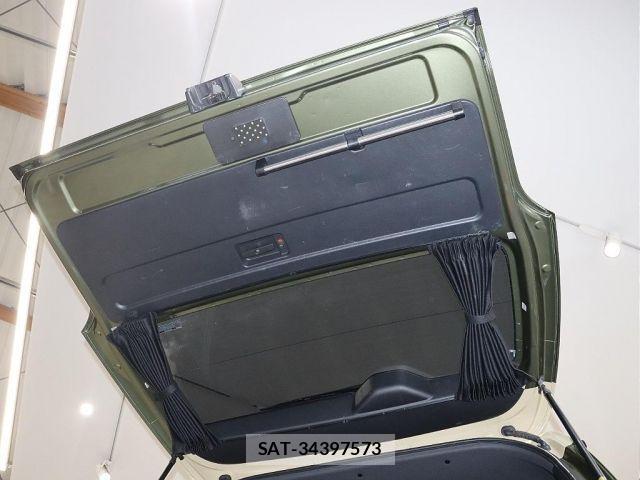 Toyota HIACE VAN 2019-01 2961508-12