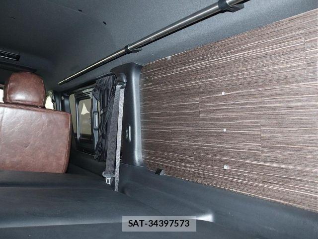 Toyota HIACE VAN 2019-01 2961508-16