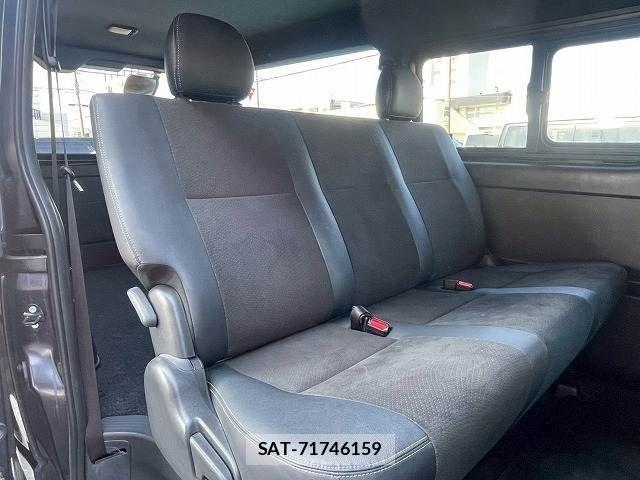 Toyota HIACE VAN 2023-01 3065510-11