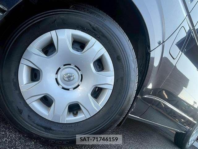 Toyota HIACE VAN 2023-01 3065510-17