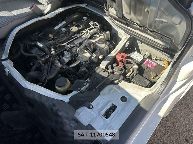 Toyota HIACE VAN 2009-11 3065556-13