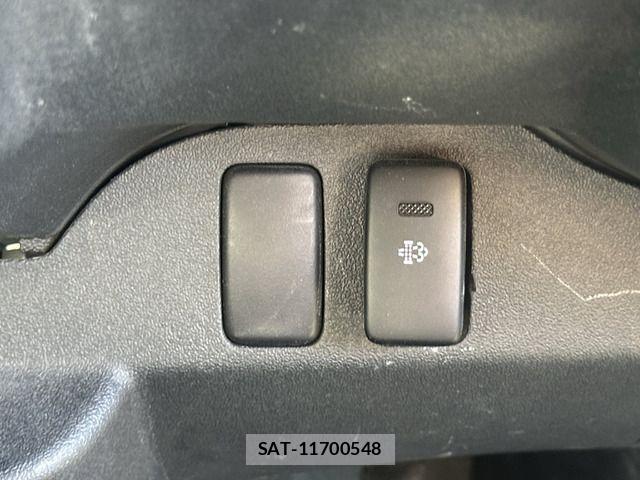 Toyota HIACE VAN 2009-11 3065556-16