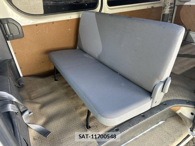 Toyota HIACE VAN 2009-11 3065556-5