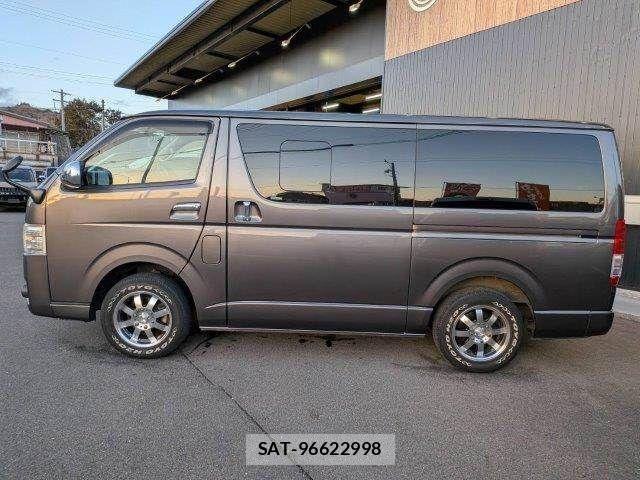 Toyota HIACE VAN 2014-03 3065540-19