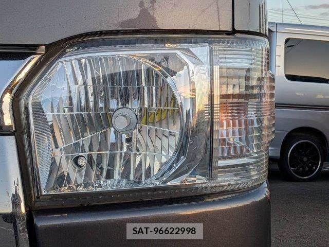 Toyota HIACE VAN 2014-03 3065540-20
