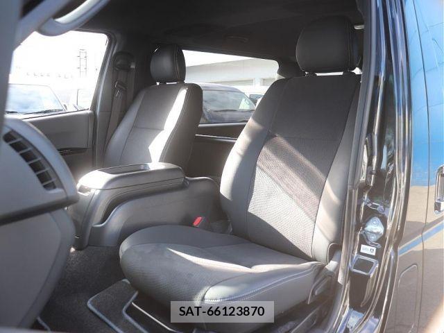 Toyota HIACE VAN 2020-01 3374683-11