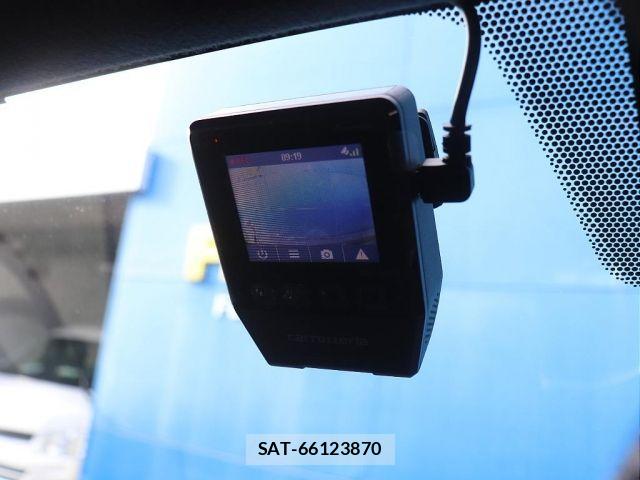 Toyota HIACE VAN 2020-01 3374683-16
