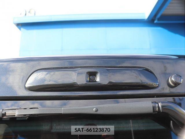 Toyota HIACE VAN 2020-01 3374683-18