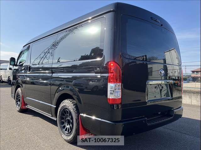 Toyota HIACE VAN 2024-07 3374667-15