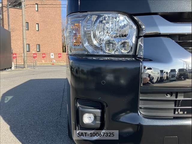 Toyota HIACE VAN 2024-07 3374667-8