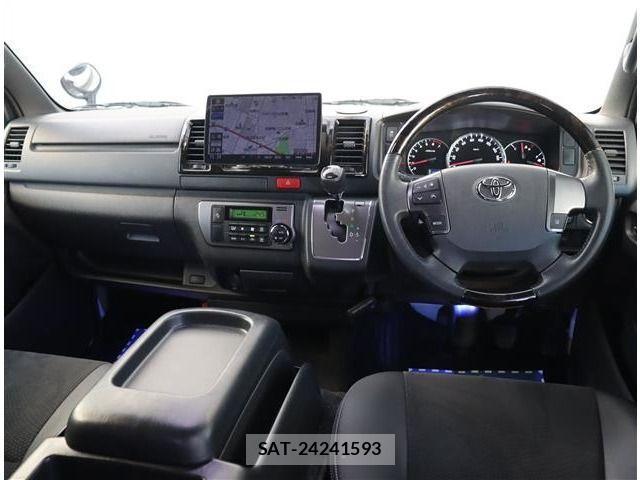 Toyota HIACE VAN 2020-03 3374741-1