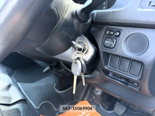 Toyota HIACE VAN 2015-03 3374811-10