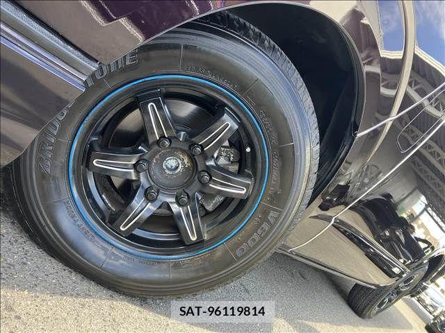 Toyota HIACE VAN 2018-04 3671370-18