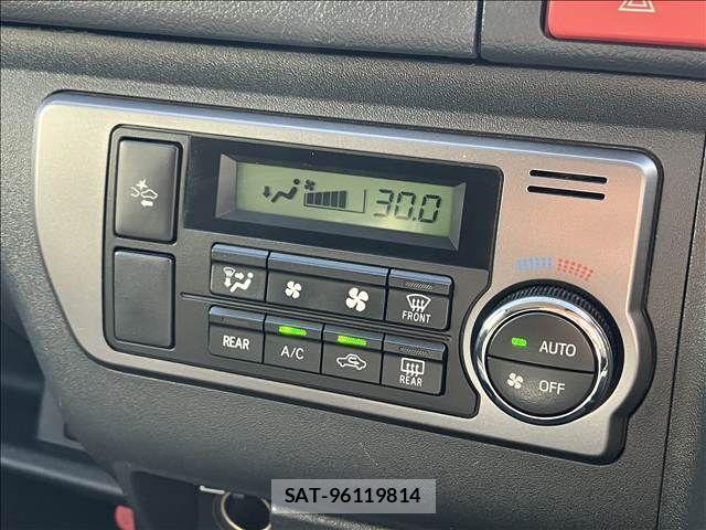 Toyota HIACE VAN 2018-04 3671370-5