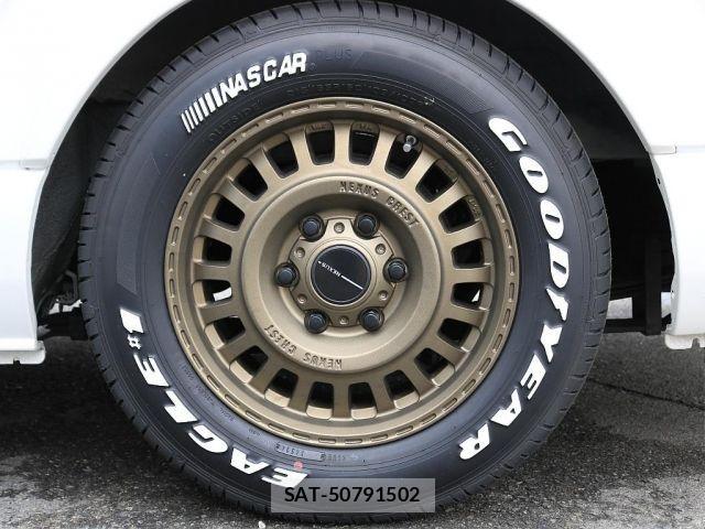 Toyota HIACE VAN 2024-01 3671300-10