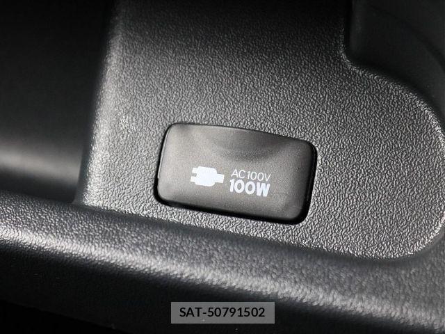 Toyota HIACE VAN 2024-01 3671300-18
