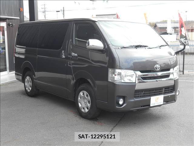 Toyota HIACE VAN 2019-06 3671353-13
