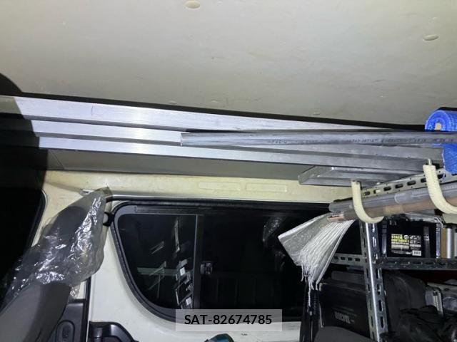 Toyota HIACE VAN 2012-10 3832863-13