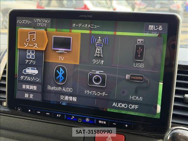 Toyota HIACE VAN 2024-08 3832842-12