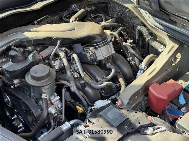 Toyota HIACE VAN 2024-08 3832842-19