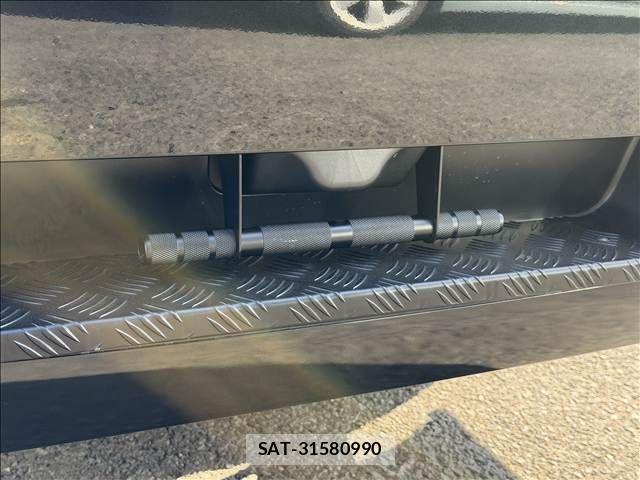 Toyota HIACE VAN 2024-08 3832842-27