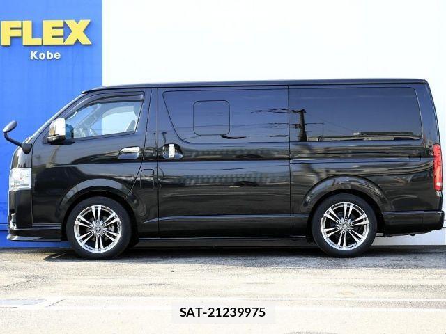 Toyota HIACE VAN 2022-01 3832843-7