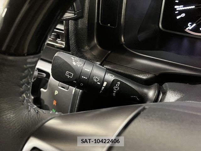 Toyota HIACE VAN 2022-12 3906069-17