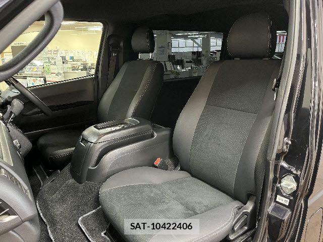 Toyota HIACE VAN 2022-12 3906069-18