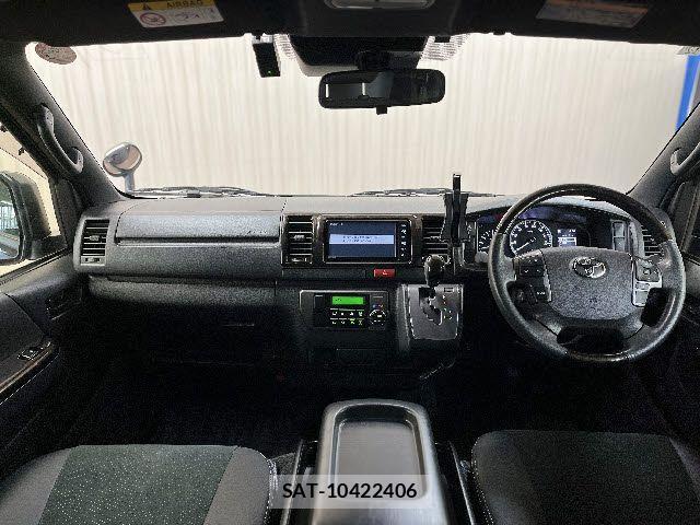 Toyota HIACE VAN 2022-12 3906069-1