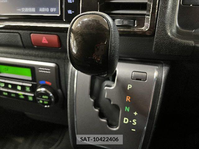 Toyota HIACE VAN 2022-12 3906069-19