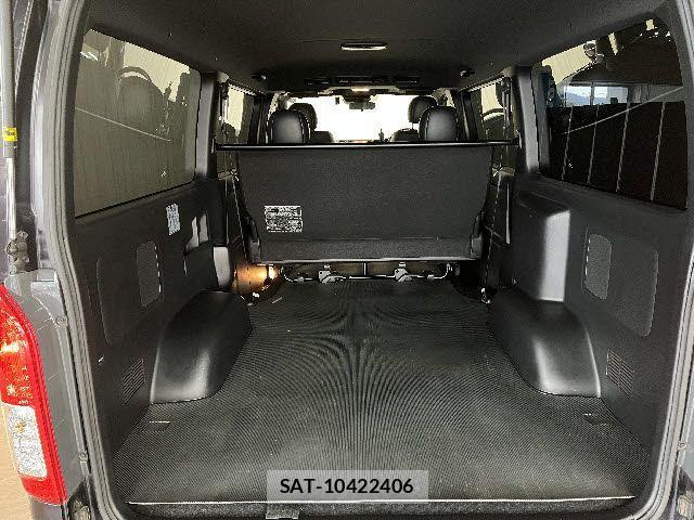 Toyota HIACE VAN 2022-12 3906069-20