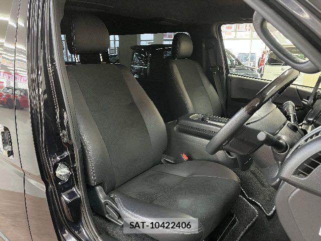 Toyota HIACE VAN 2022-12 3906069-3