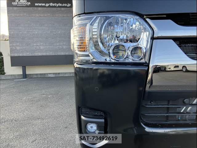 Toyota HIACE VAN 2025-09 3906041-9