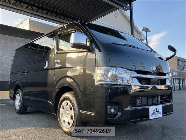 Toyota HIACE VAN 2025-09 3906041-10
