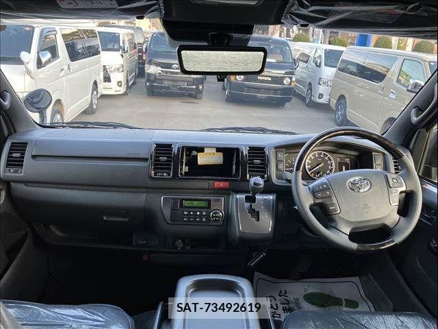 Toyota HIACE VAN 2025-09 3906041-3