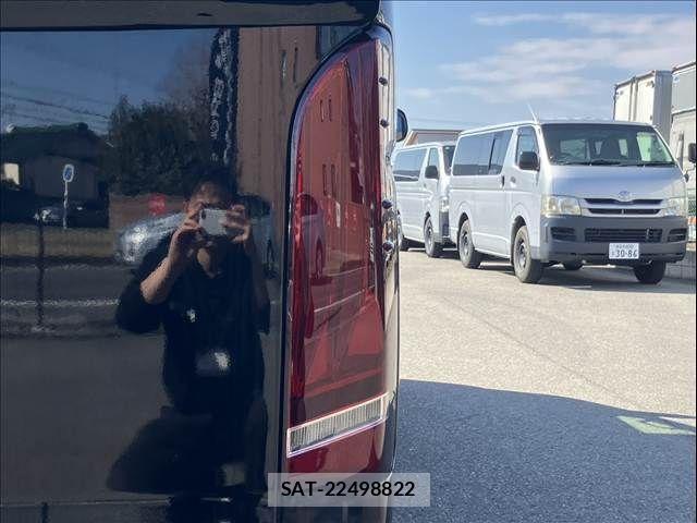 Toyota HIACE VAN 2015-12 3906050-16