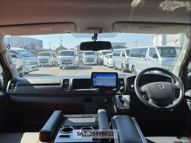 Toyota HIACE VAN 2015-12 3906050-3
