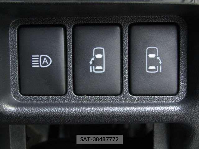 Toyota HIACE VAN 2020-07 3906046-15