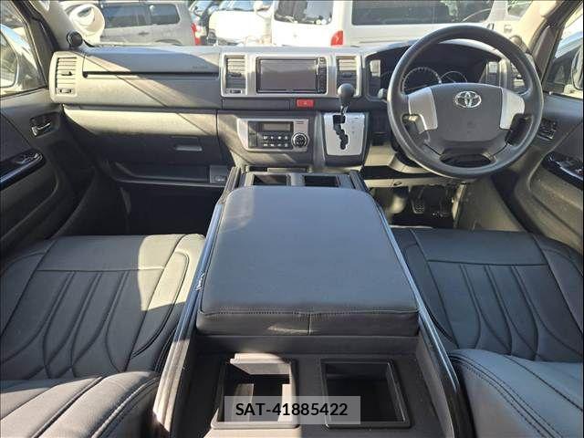 Toyota HIACE VAN 2014-01 3934325-3