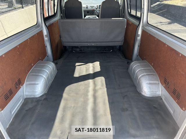 Toyota HIACE VAN 2005-12 3934335-10