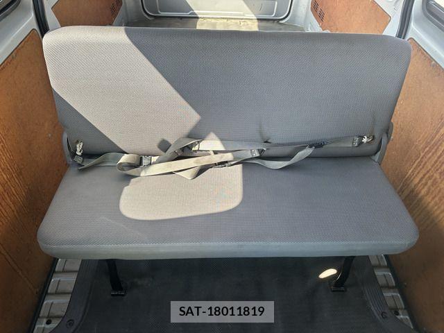 Toyota HIACE VAN 2005-12 3934335-11
