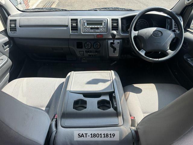 Toyota HIACE VAN 2005-12 3934335-15