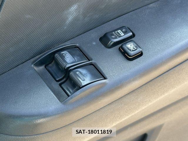 Toyota HIACE VAN 2005-12 3934335-19