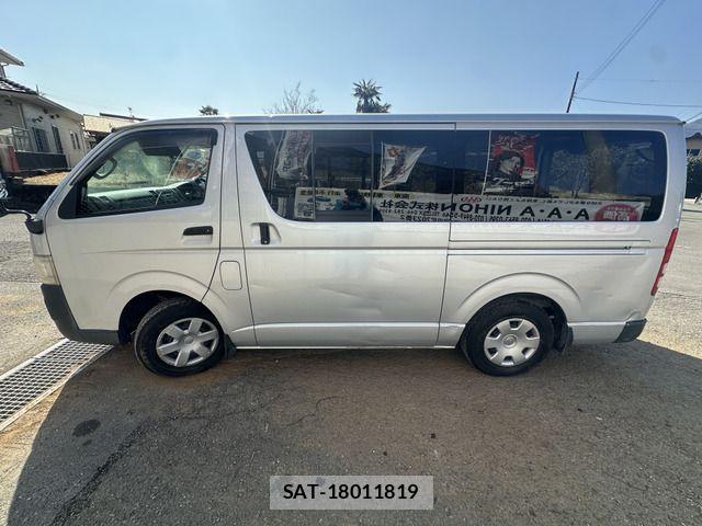 Toyota HIACE VAN 2005-12 3934335-2